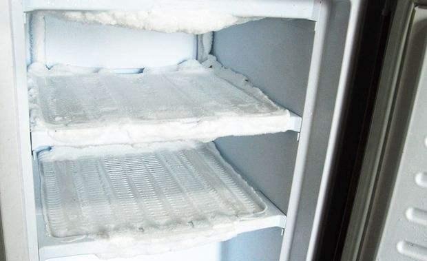 冰箱结冰清洗方法大揭秘（以冰箱结冰怎么清洗为主题的详细指南）
