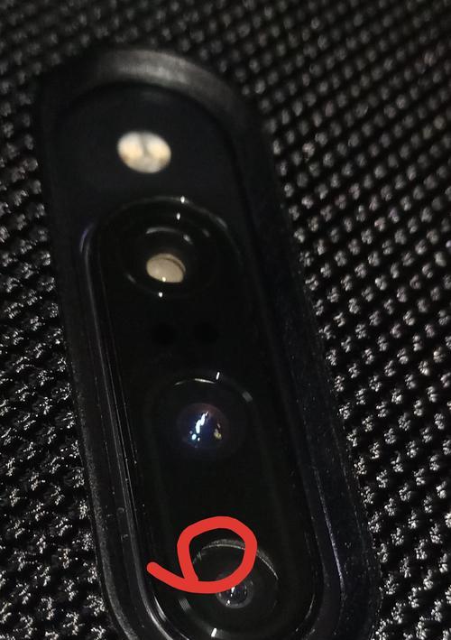 手机摄像头外面有灰尘怎么清理？擦拭时应注意什么？
